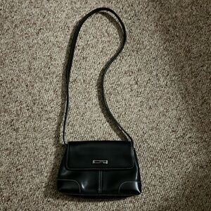 Guess Small Black Leather Snap Front Crossbody Purse